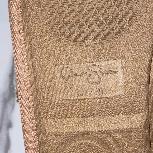 Jessica simpson leopard print slippers with black puff! Size M 7-8 - Picture 6 of 10